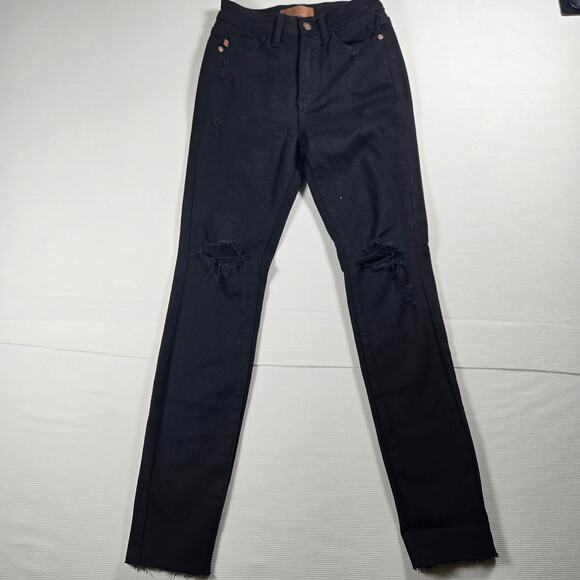 Judy Blue High Rise Distressed Raw Hem Skinny Fit Black Jeans Women's Size 1/25 - Picture 3 of 11